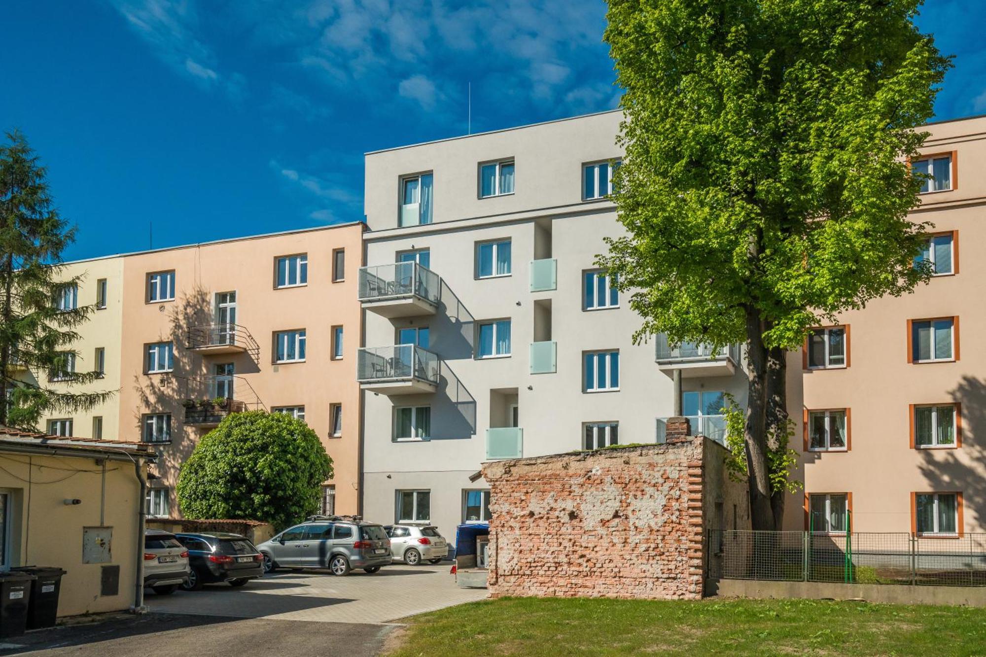 Ferienwohnung Perla Hradce 302 Hradec Králové Exterior foto