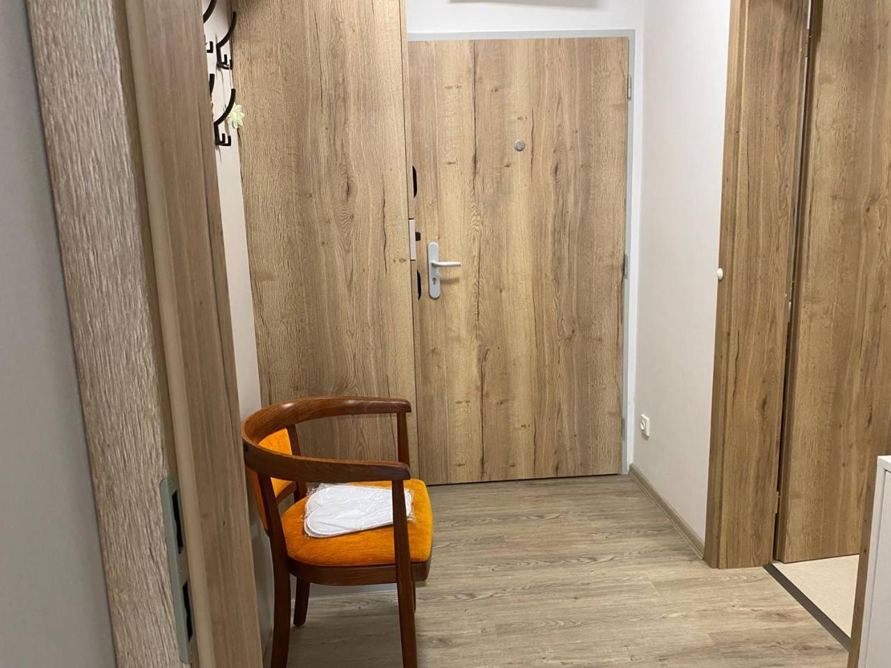 Ferienwohnung Perla Hradce 302 Hradec Králové Exterior foto