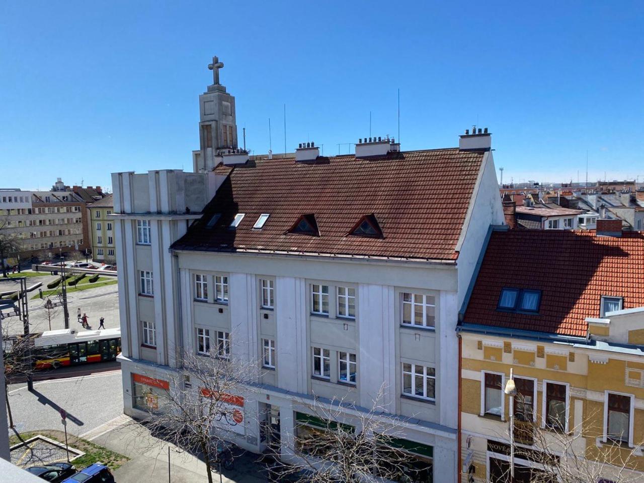 Ferienwohnung Perla Hradce 302 Hradec Králové Exterior foto