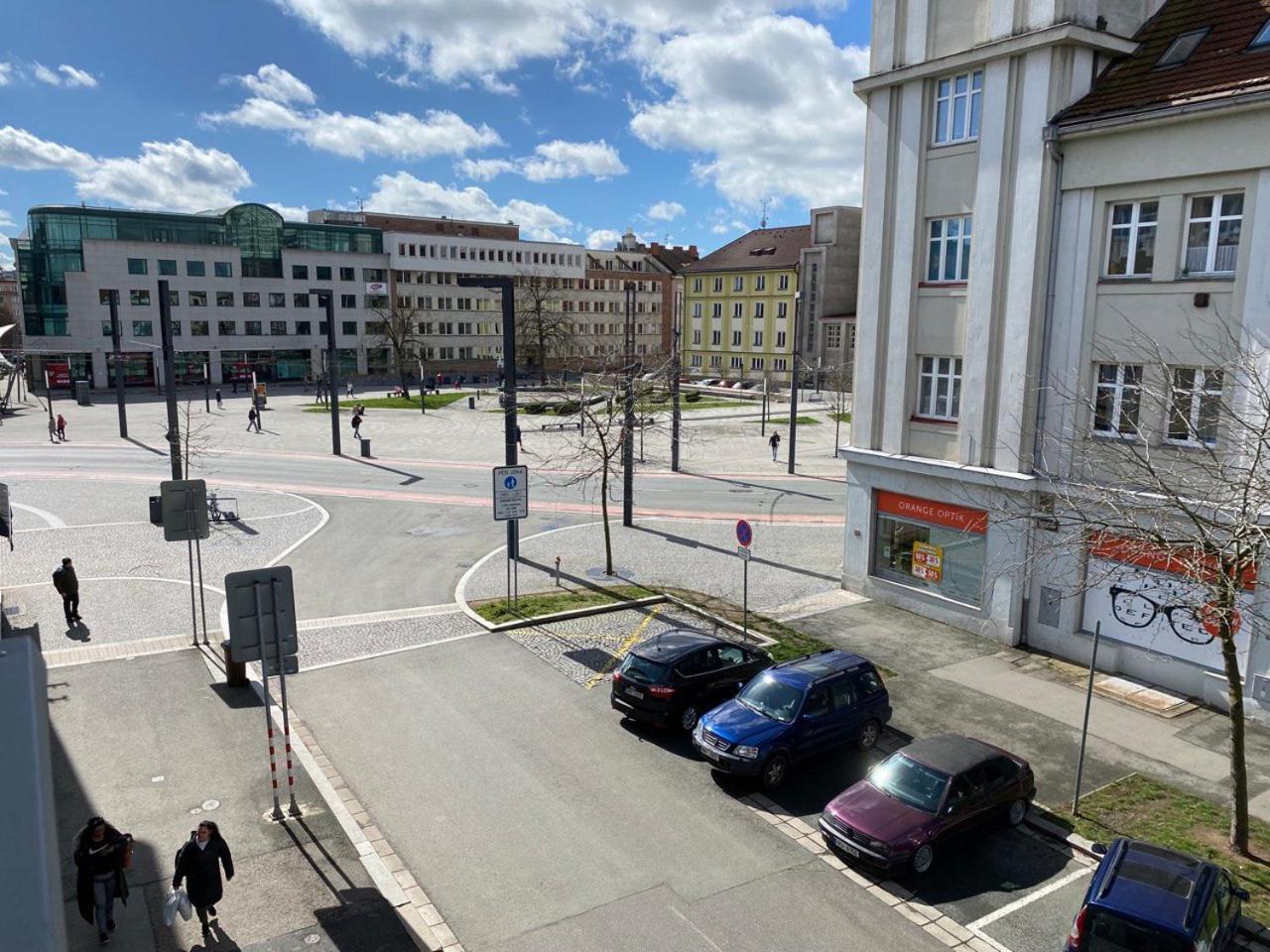 Ferienwohnung Perla Hradce 302 Hradec Králové Exterior foto